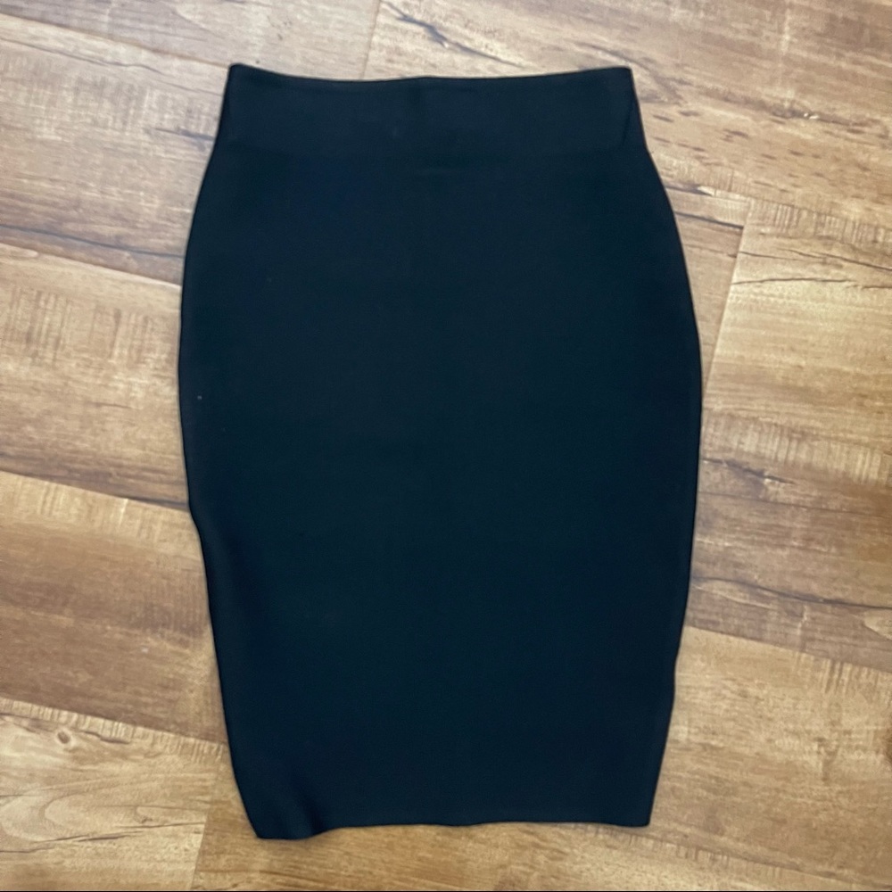 KIRRA Black Pencil Skirt Size Small